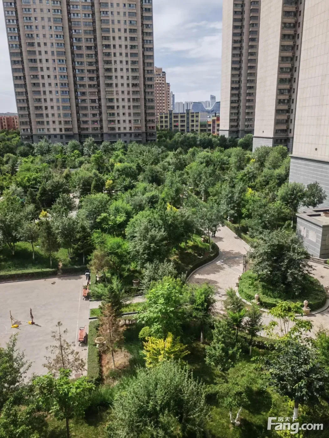 房天下>乌鲁木齐新房>楼盘资讯>正文>昊元上品现房即买即住