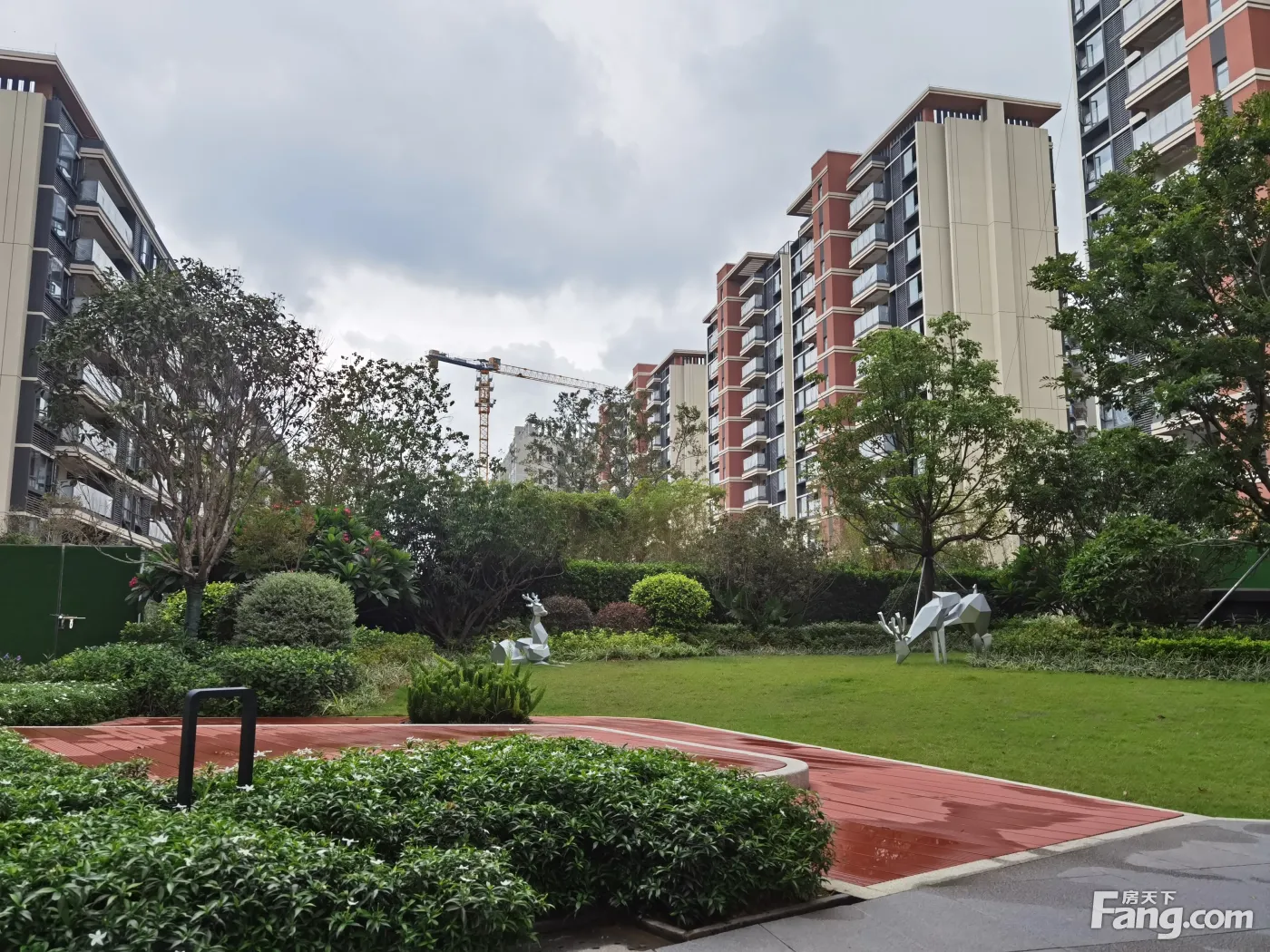 房天下>东莞新房>楼盘资讯>正文>华侨城云瑞府品质会客厅带完聚会两不