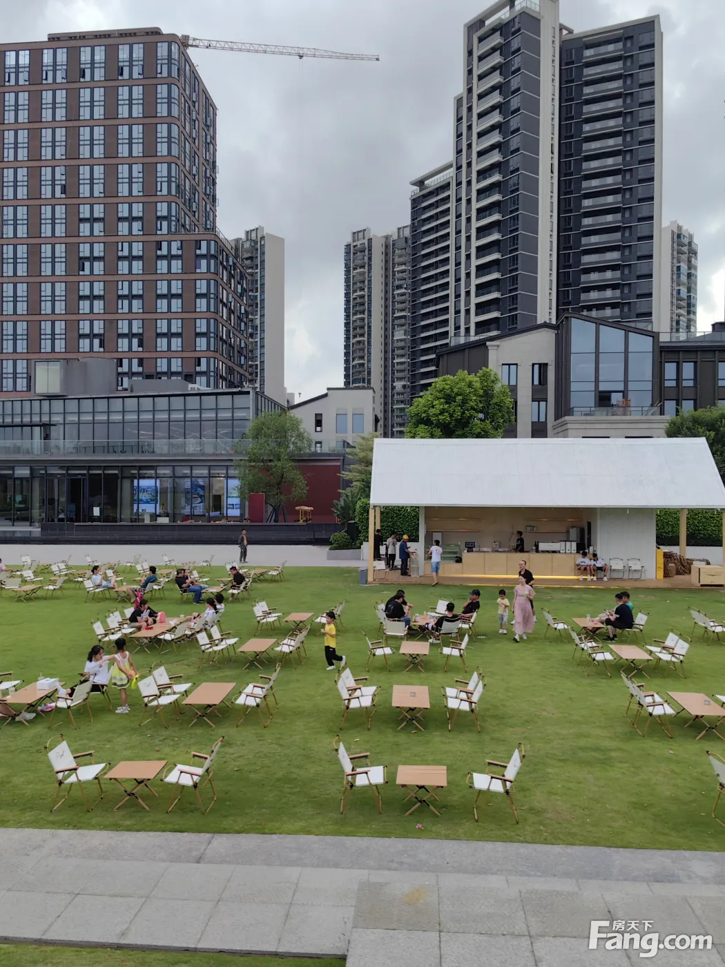 粤海城 x 中心医院 x add 2023江门青年交友联谊会 今晚粤海艺术公园