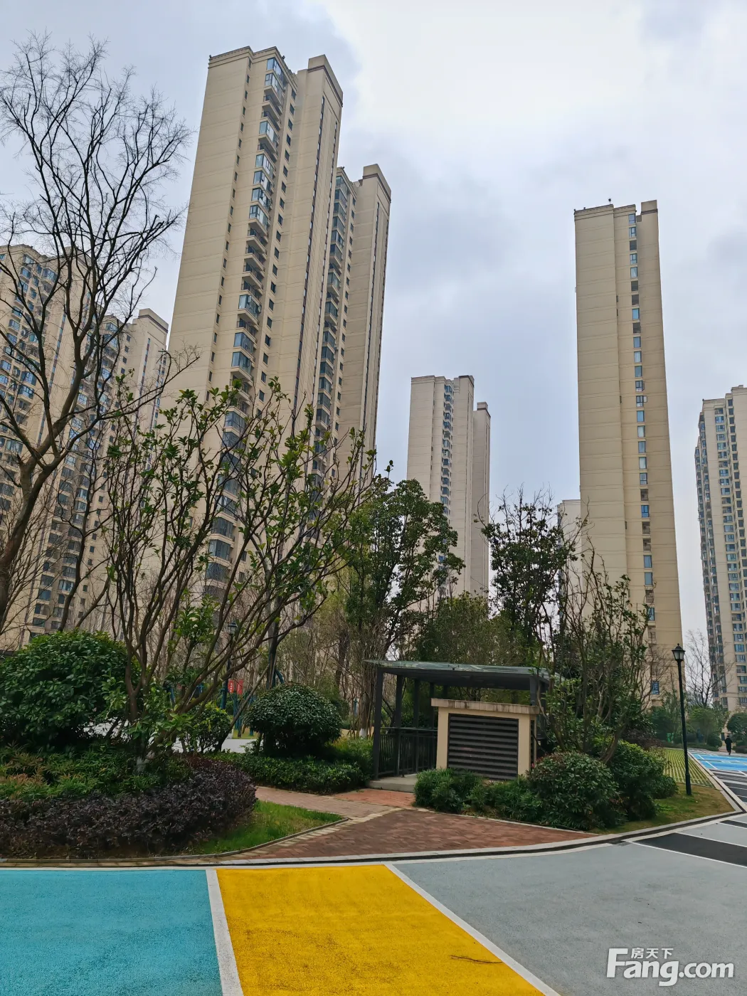 房天下>长沙新房>楼盘资讯>正文>恒基旭辉湖山赋看房找我有活动124㎡