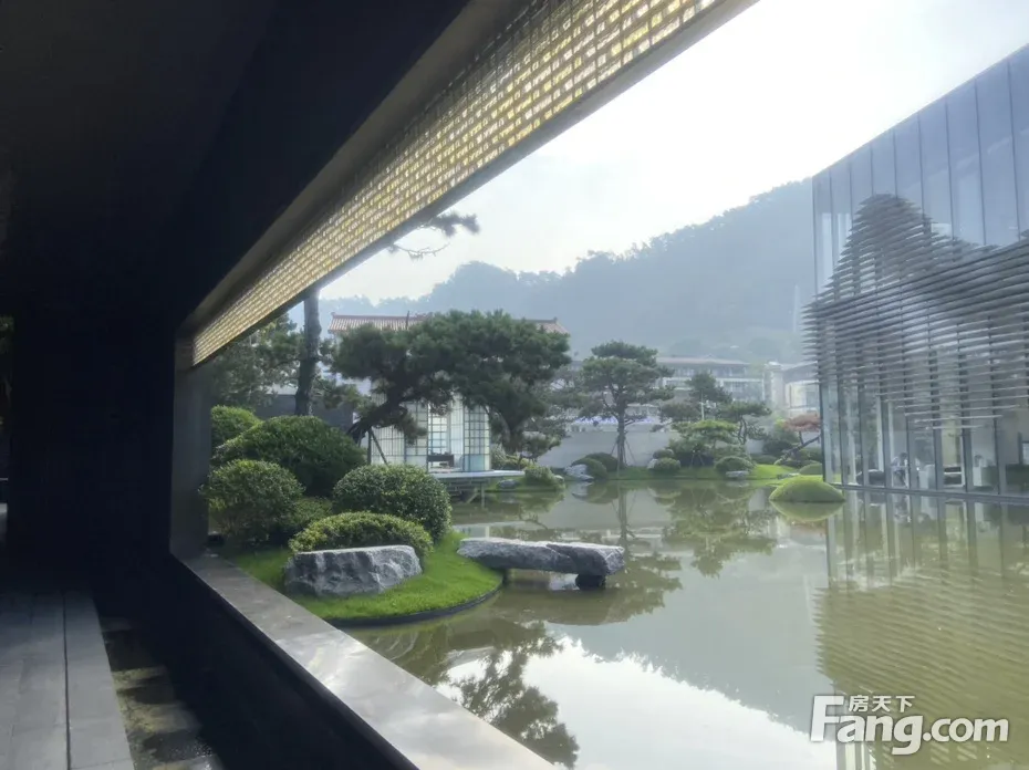 联发山晓新拍现场谍照实时了解楼盘新动态