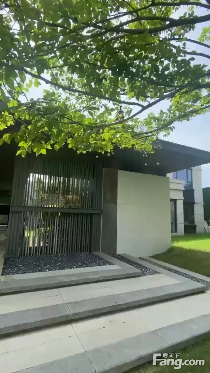 中梁正荣府新拍现场谍照实时了解楼盘新动态