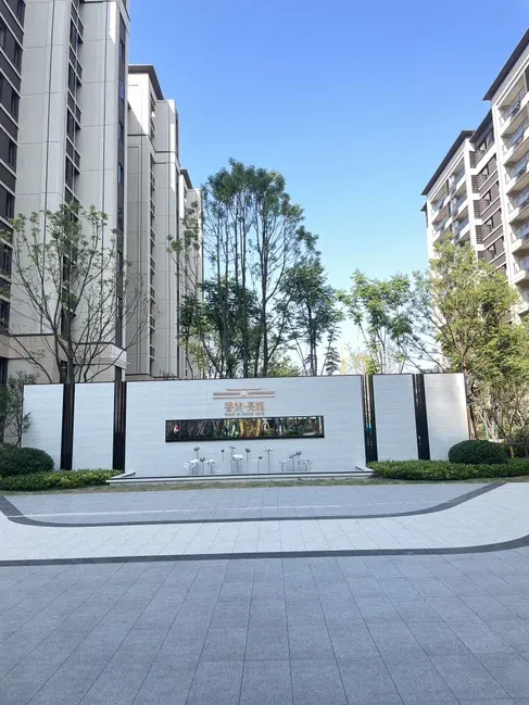 香开长龙的环境如何?05月最新动态置业顾问为你拍摄!